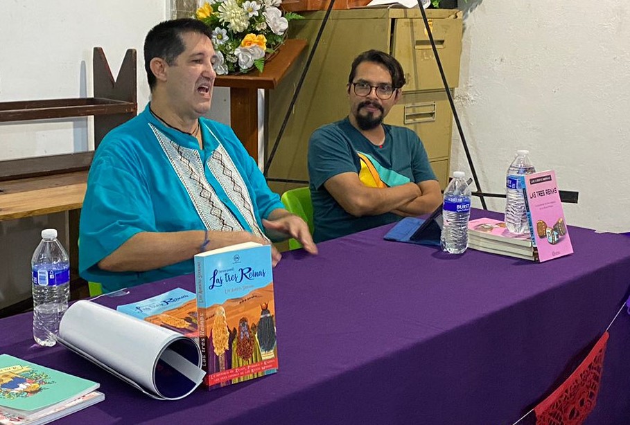 Luis Alberto Serrano en presentando LAS TRES REINAS en la Parroquia Santo Tomás La Palma del Barrio de La Merced en ciudad de México