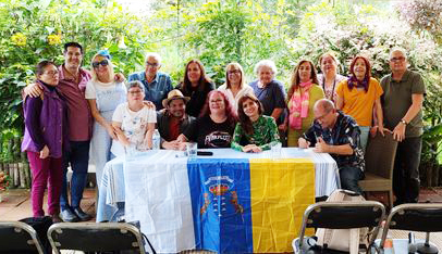Luis Alberto Serrano y 12 escritoras/es canarios en el Café Literario LA SOMBRA DEL SABINO de Tepoztlán