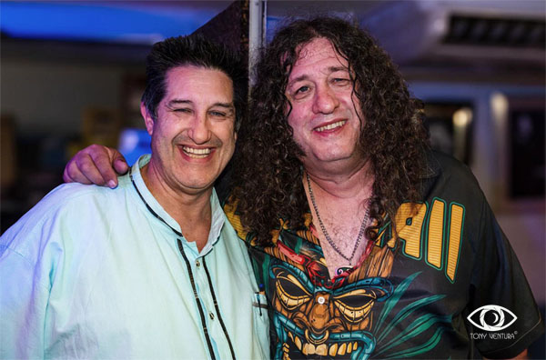 «Un blusero a la guitarra», minientrevista a SANTIAGO&nbsp;CAMPILLO