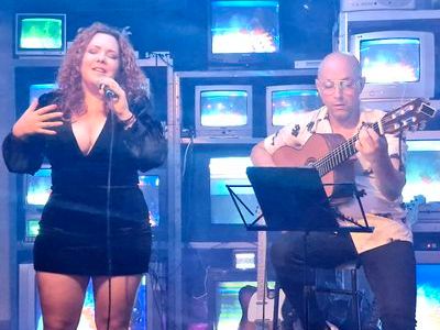 «La voz hecha una virtud», minientrevista a ATTENERI&nbsp;CARO