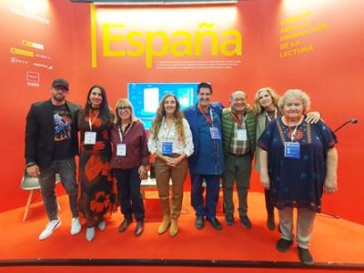 Autoras/es canarios cierran el Stand de España en la FIL de&nbsp;Guadalajara